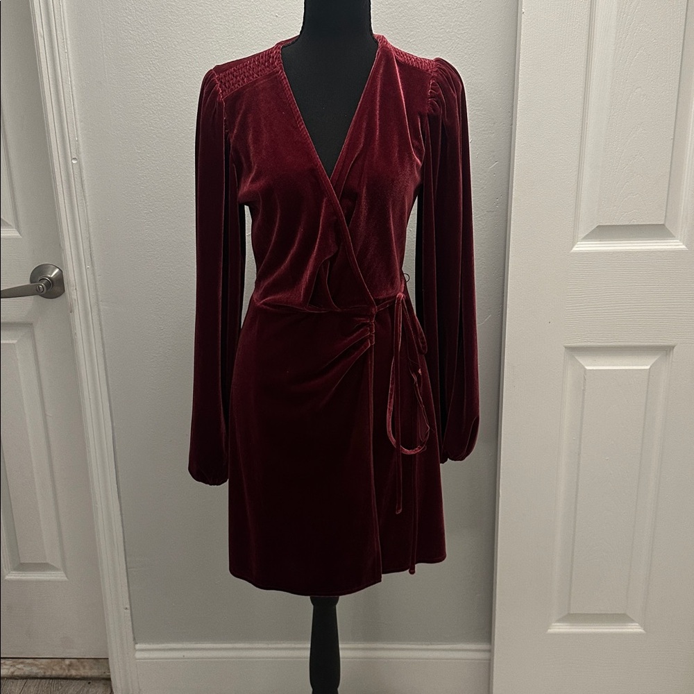 Gianni Bini Velvet Long Sleeve Dress in Deep Red